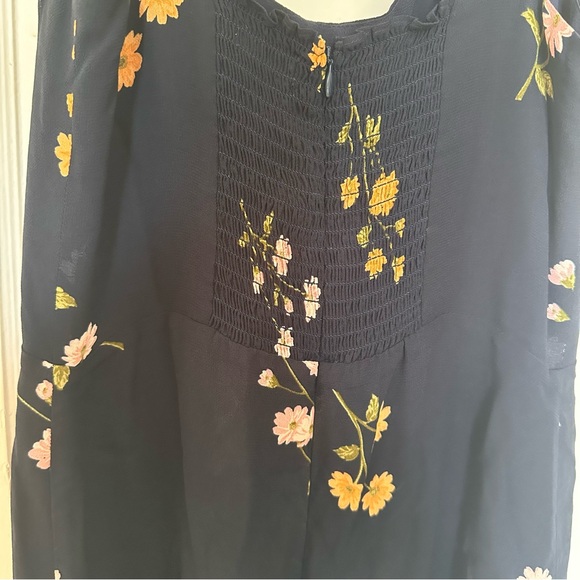 Reformation Fulton Dress in Princess Margaret - Picture 6 of 7